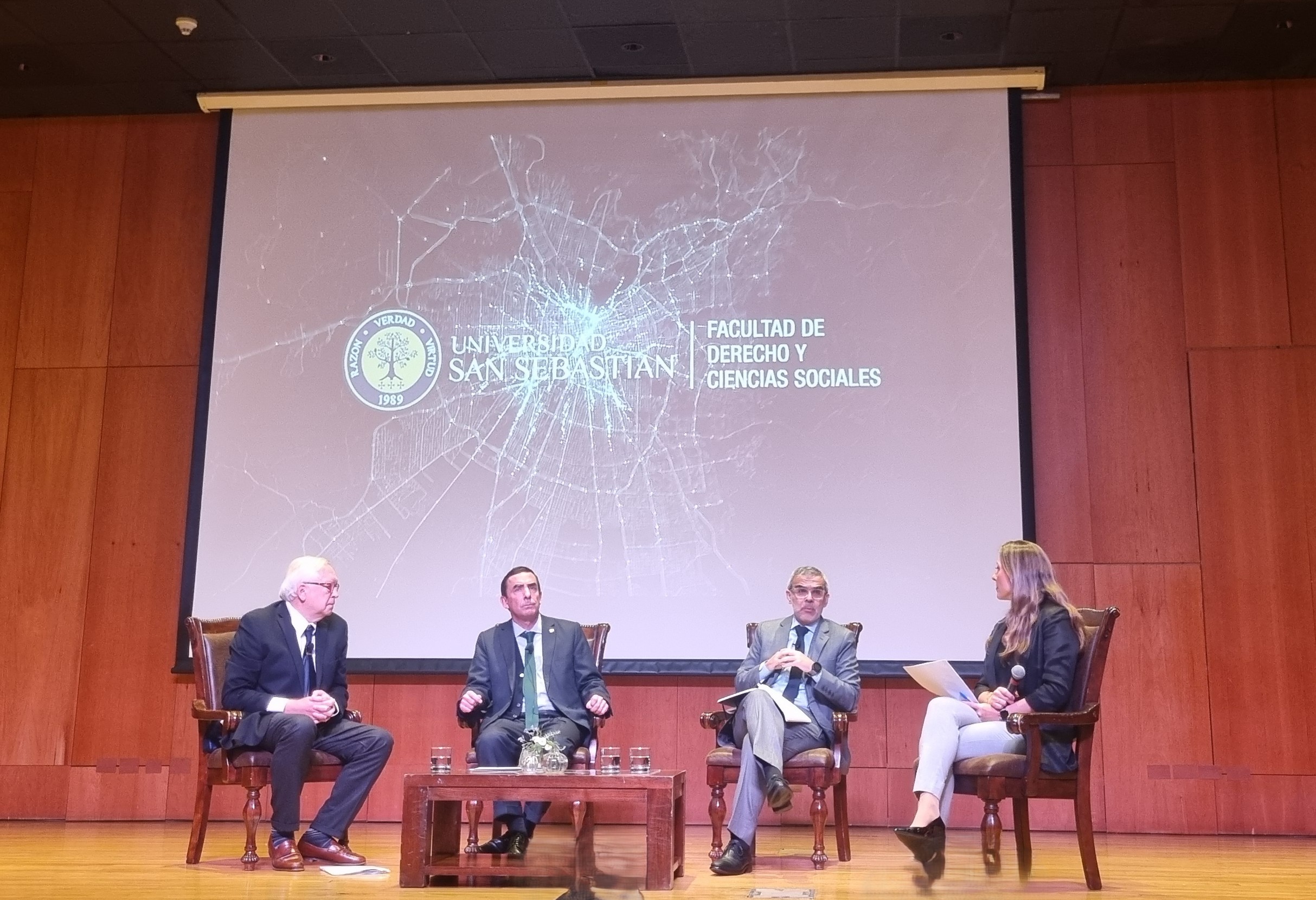 UAF ASISTE AL FORO INTERNACIONAL DE CRIMEN ORGANIZADO DE LA UNIVERSIDAD SAN SEBASTIÁN