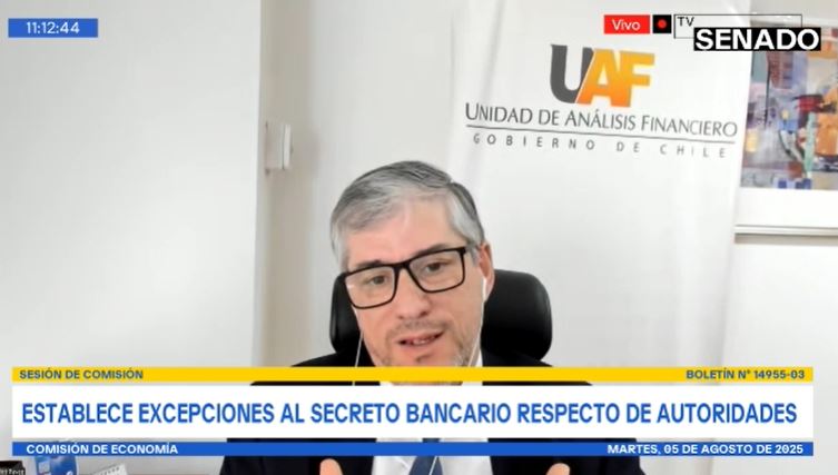 DIRECTOR UAF EXPONE EN COMISIÓN DEL SENADO QUE ANALIZA PROYECTO ESTABLECE EXCEPCIONES AL SECRETO Y RESERVA BANCARIA