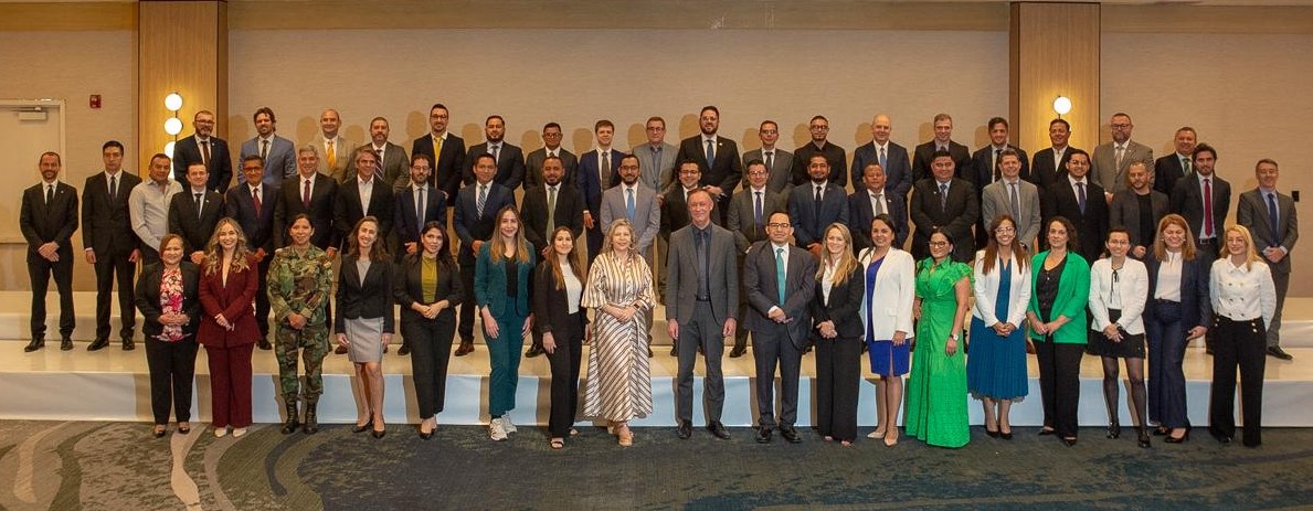 UAF PARTICIPA EN CONFERENCIA REGIONAL SOBRE FORTALECIMIENTO DE LAS INSTITUCIONES ADUANERAS FRENTE AL CRIMEN ORGANIZADO Y EL LAVADO DE ACTIVOS