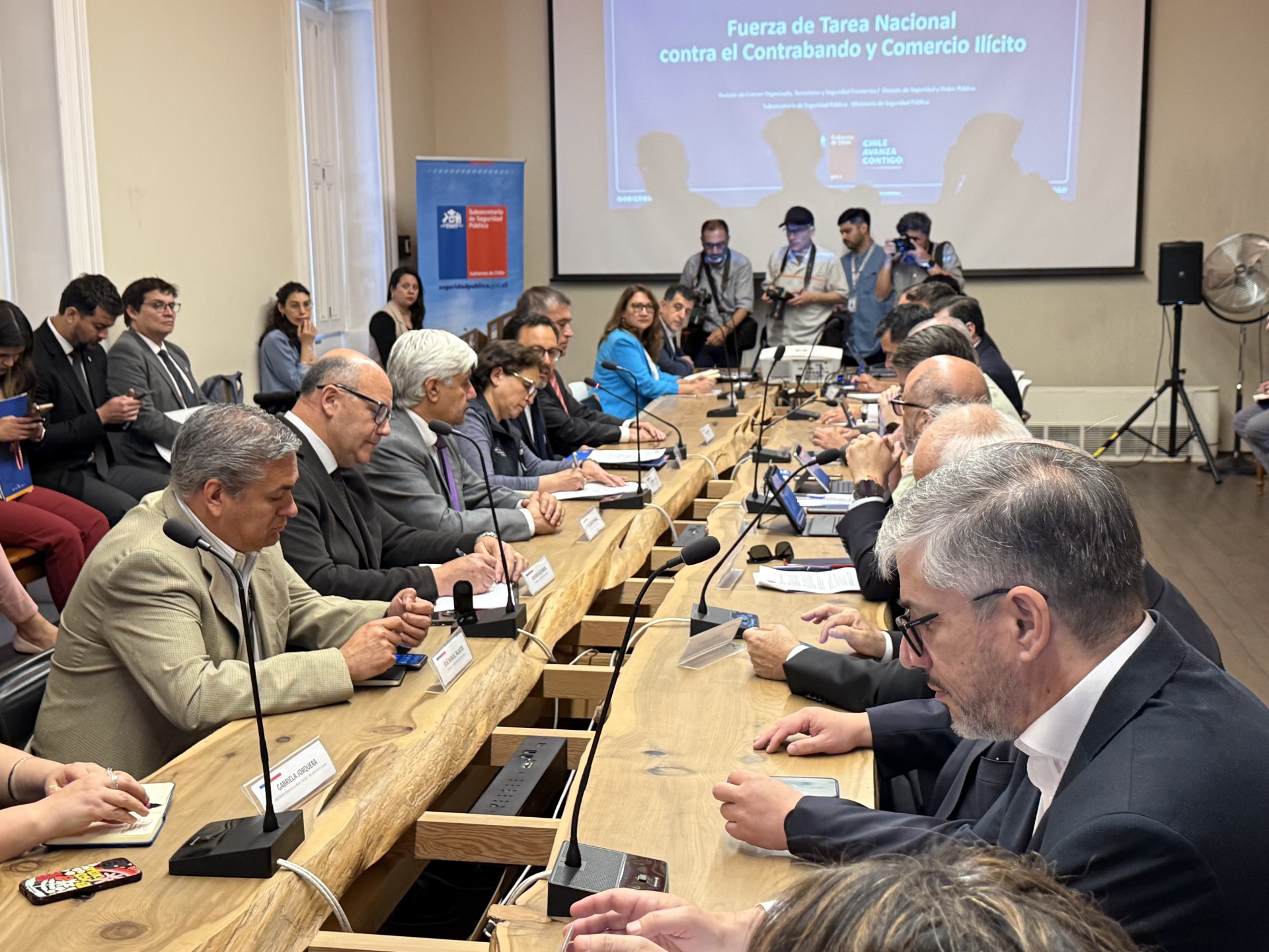 DIRECTOR UAF ASISTE A LANZAMIENTO DE LA FUERZA DE TAREA NACIONAL CONTRA EL COMERCIO ILÍCITO Y EL CONTRABANDO