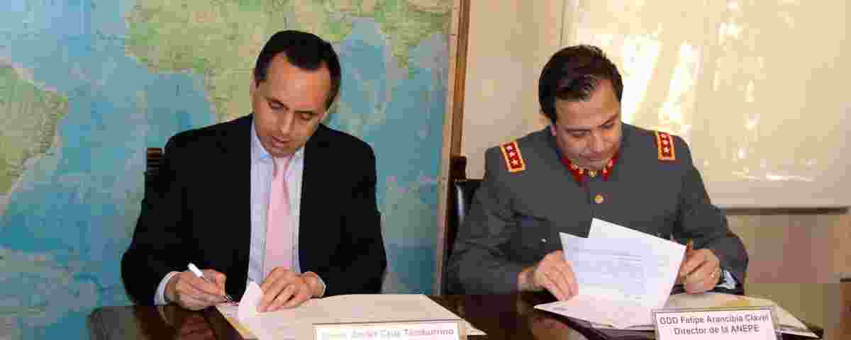 UAF Y ANEPE SUSCRIBEN CONVENIO MARCO DE COOPERACIÓN ACADÉMICA