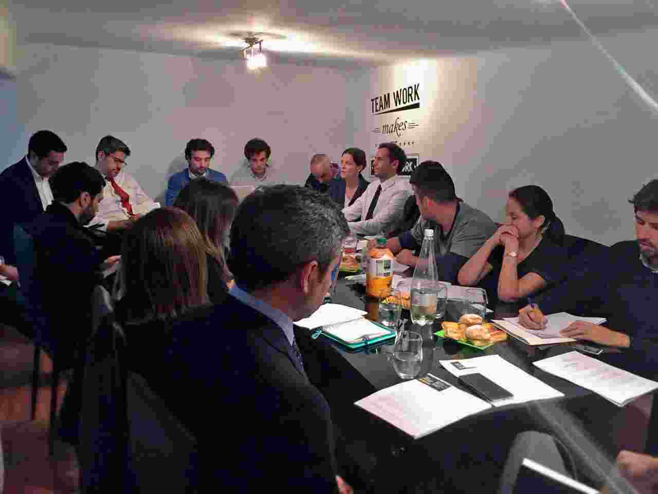 UAF PARTICIPA EN PRIMERA REUNIÓN SOBRE REGISTRO DE DUEÑOS REALES DE LAS EMPRESAS EN CHILE