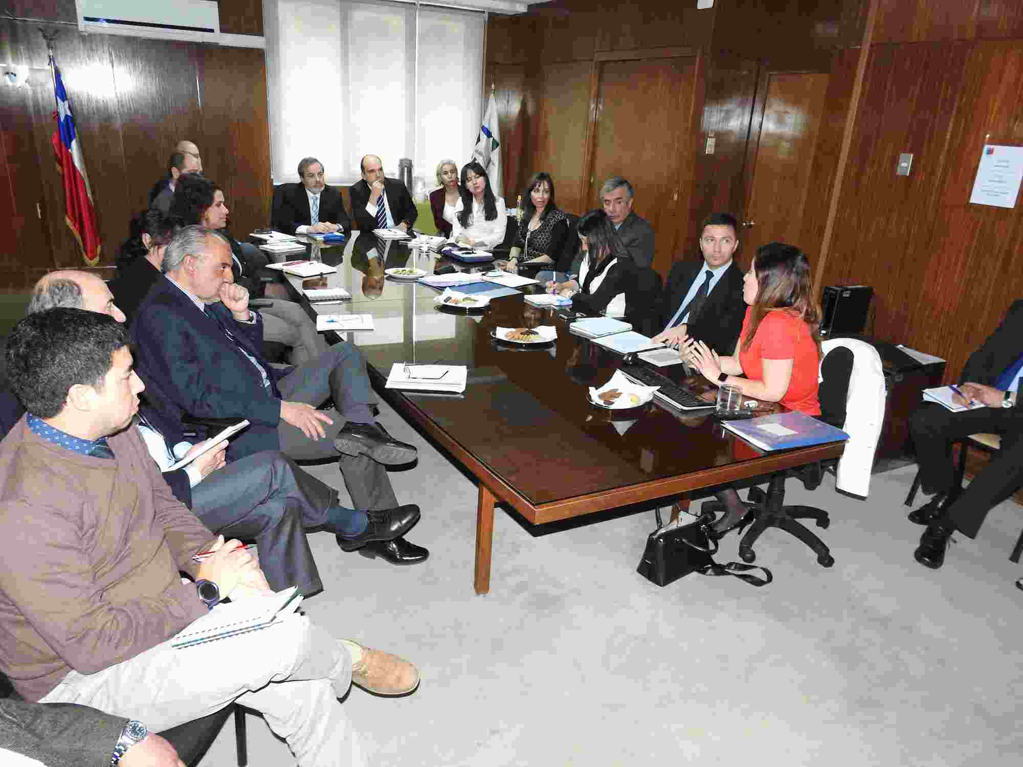 UAF DICTA CHARLA A DIPRECA SOBRE IMPLEMENTACIÓN DE SISTEMAS PREVENTIVOS ANTILAVADO
