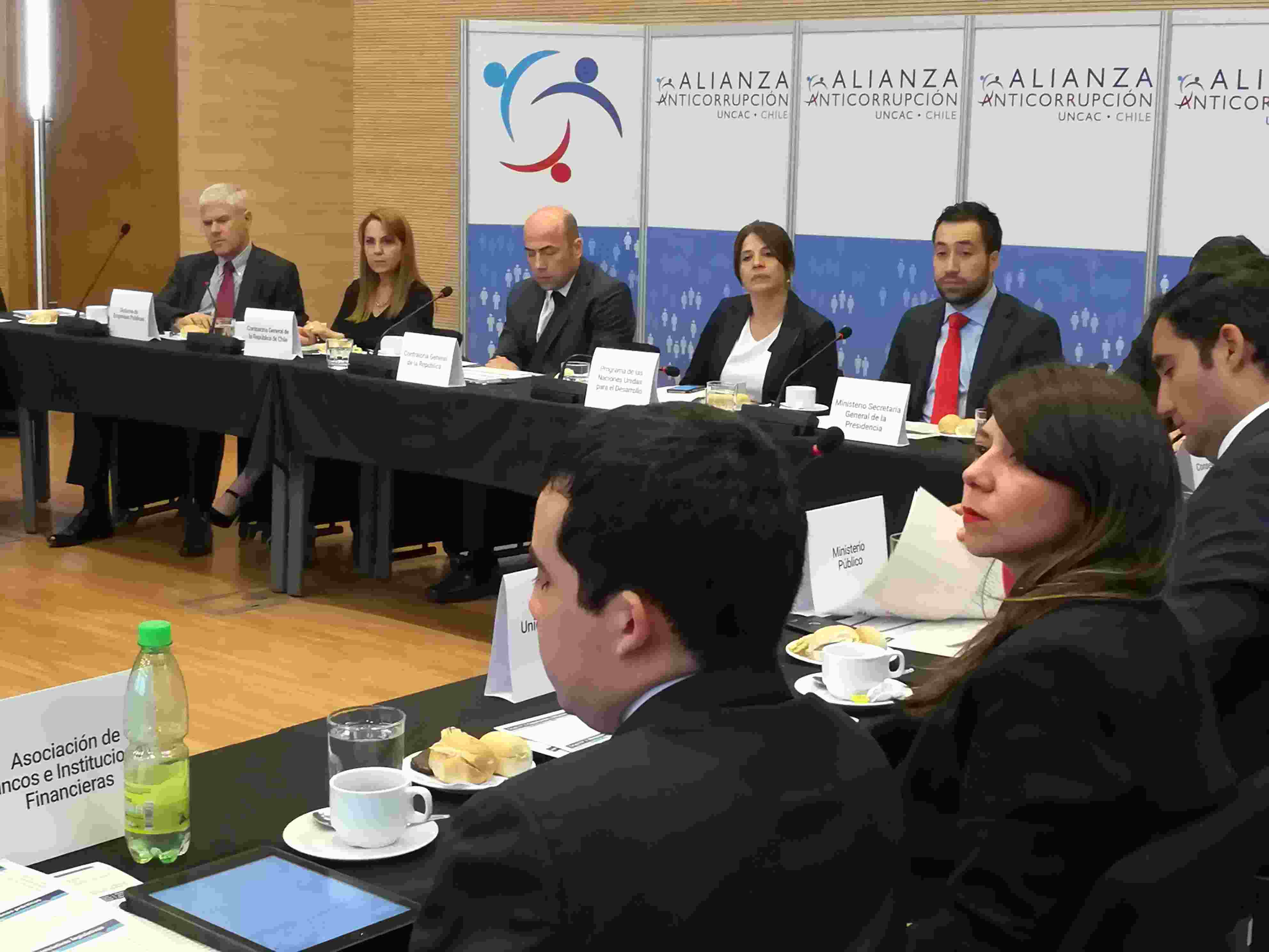 UAF PARTICIPA EN MESA AMPLIADA DE ALIANZA ANTICORRUPCIÓN-UNCAC SOBRE AVANCES DE GRUPOS DE TRABAJO Y DESAFÍOS 2019