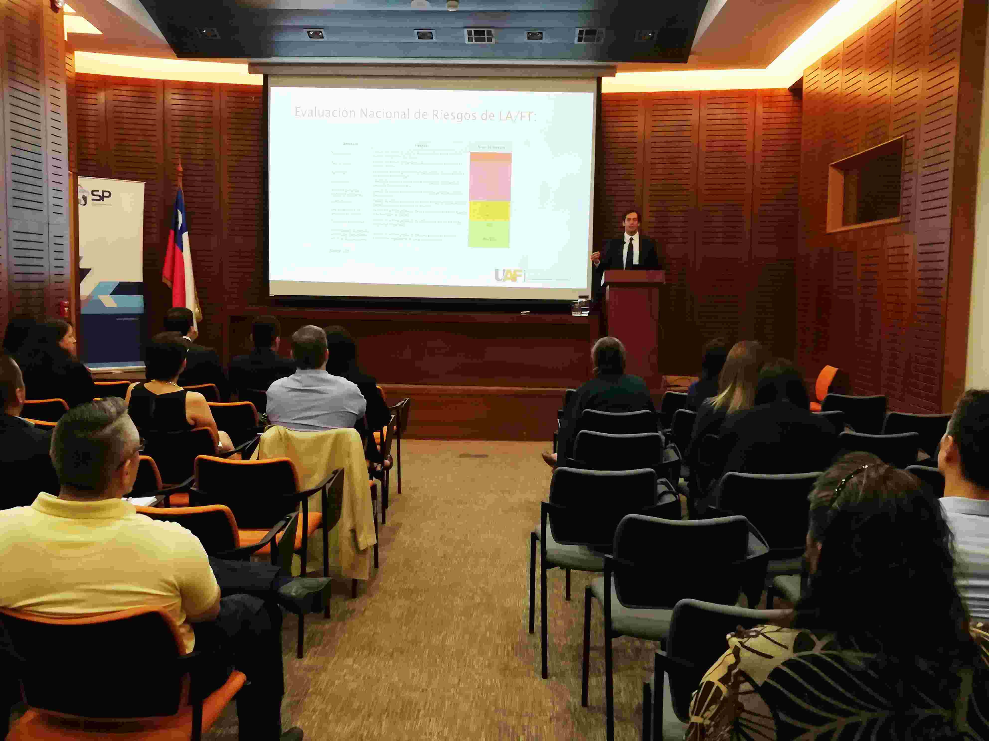 UAF RELIZA JORNADA DE DIRECTRICES Y RETROALIMENTACIÓN DE REPORTES ROS PARA EL SECTOR NOTARIOS