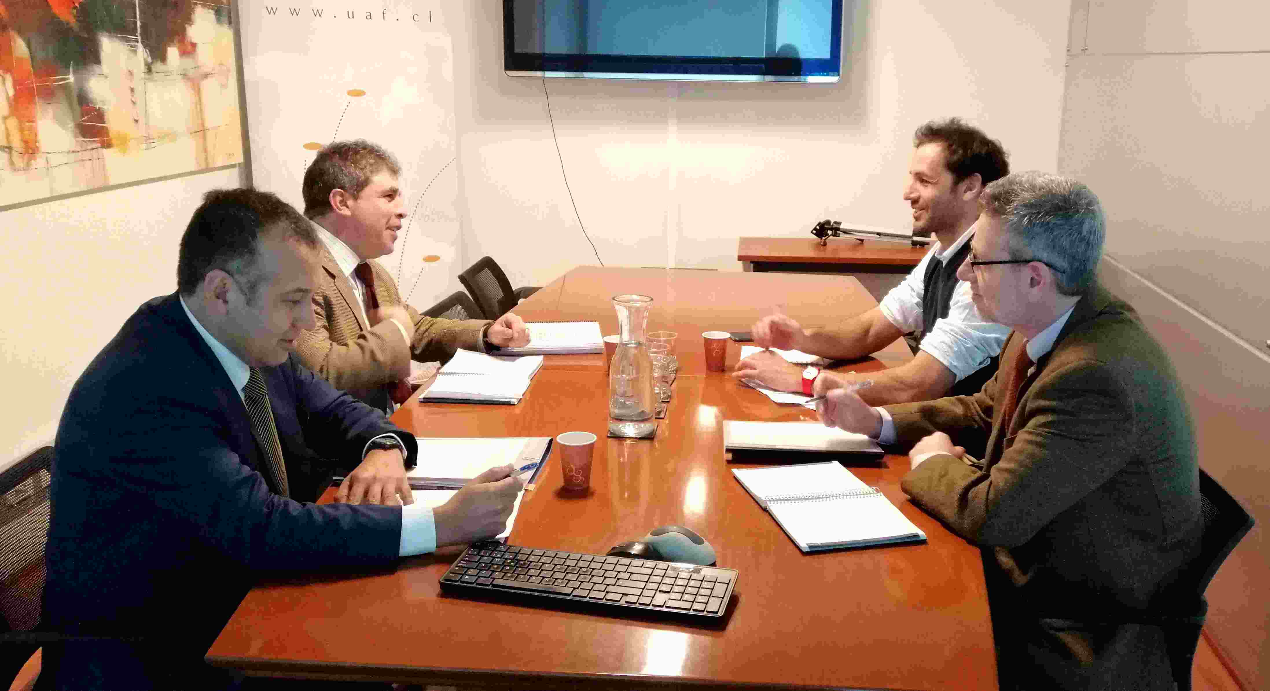 EQUIPOS DE LA UAF y SCJ AVANZAN EN ACTUALIZACION DE CIRCULAR CONJUNTA