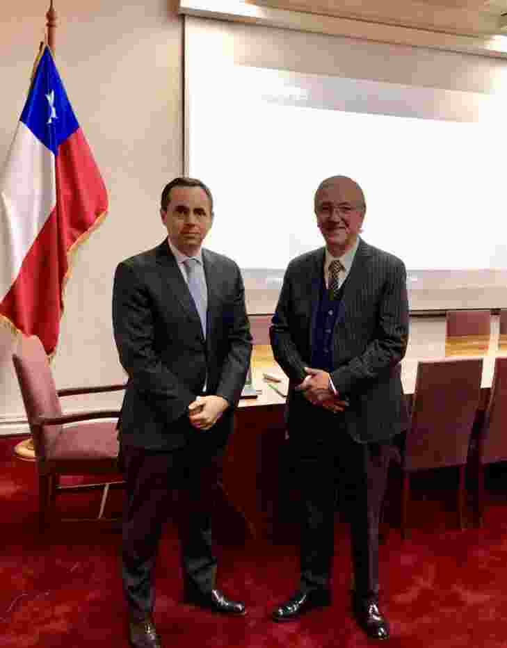 DIRECTOR UAF EXPONE SOBRE SISTEMAS PREVENTIVOS ANTILAVADO EN EL SECTOR PÚBLICO ANTE COMITÉ DE AUDITORÍA DEL MINISTERIO DE HACIENDA
