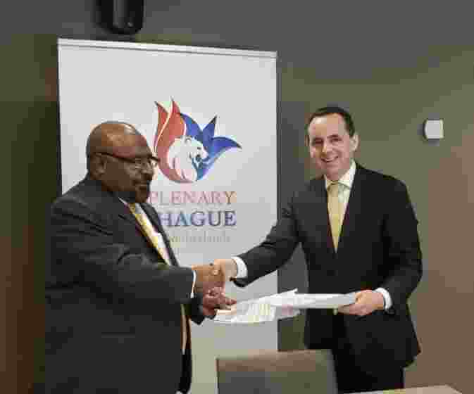 UAF DE CHILE Y FASU DE PAPÚA NUEVA GUINEA FIRMAN MEMORANDO DE ENTENDIMIENTO (MOU)