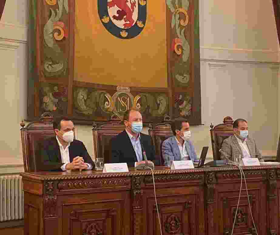 MUNICIPALIDAD DE SANTIAGO LANZA INÉDITA PLATAFORMA QUE PERMITIRÁ A SUS FUNCIONARIOS REPORTAR INTERNAMENTE LAS OPERACIONES SOSPECHOSAS QUE DETECTEN