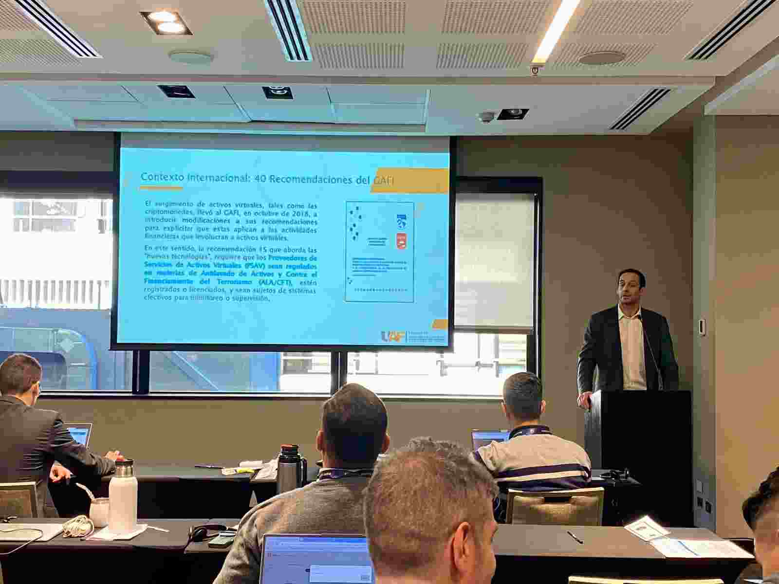 JEFE FYC EXPONE EN LA REUNIÓN DEL GRUPO DE TRABAJO DE CRIPTOMONEDAS DEL HEMISFERIO OCCIDENTAL
