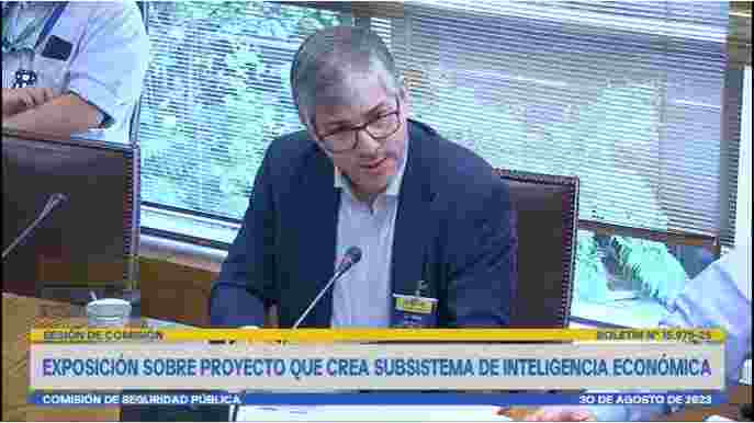 DIRECTOR UAF EXPONE EN COMISIÓN DEL SENADO QUE ANALIZA PROYECTO QUE CREA SUBSISTEMA DE INTELIGENCIA ECONÓMICA